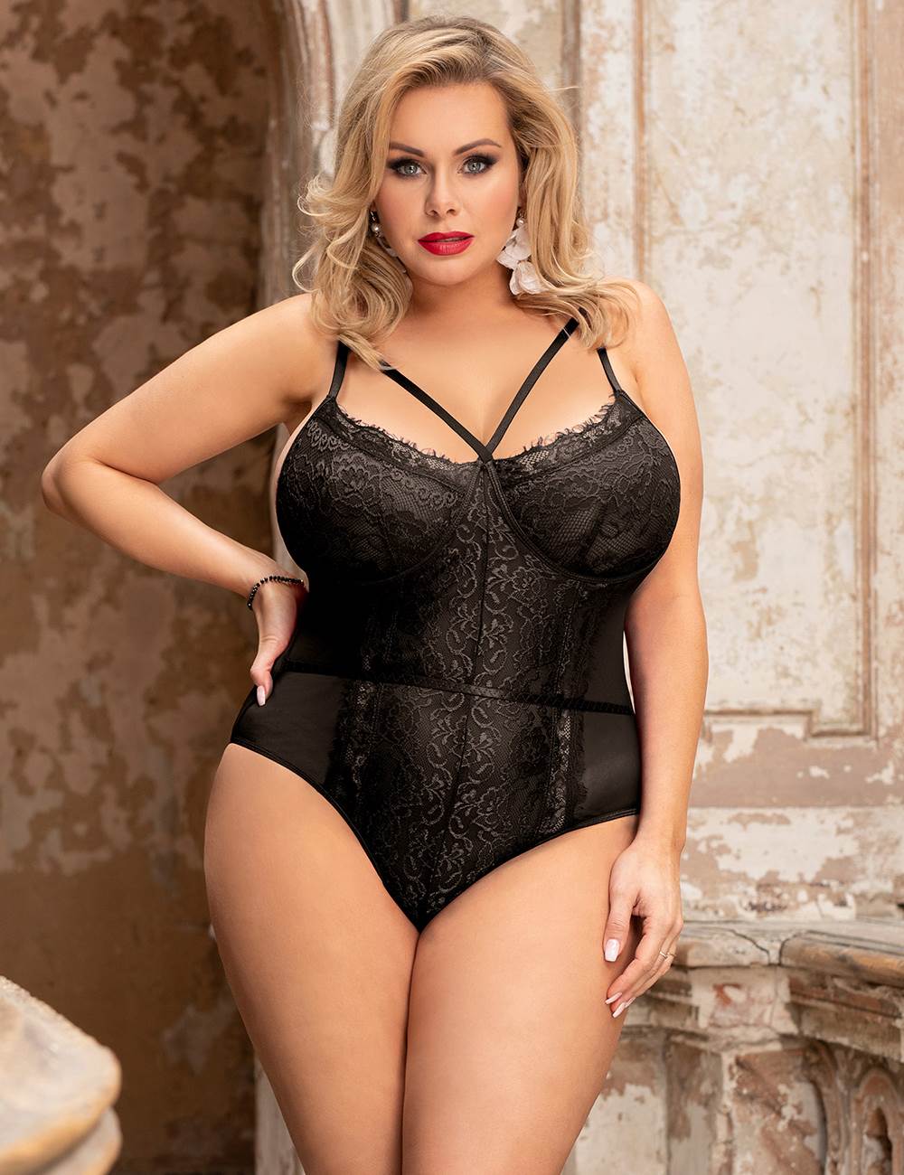 Lace Openable Crotch  Plus Size  Black Bodysuit Without Underwire