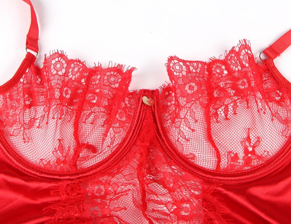 Red Elegant Eyelash Lace Garter Lingerie With Underwire