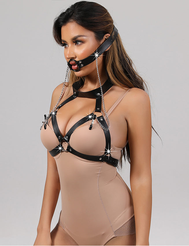 Black Breast Clip Bundling Leather Temptation Flirting Show Bondage